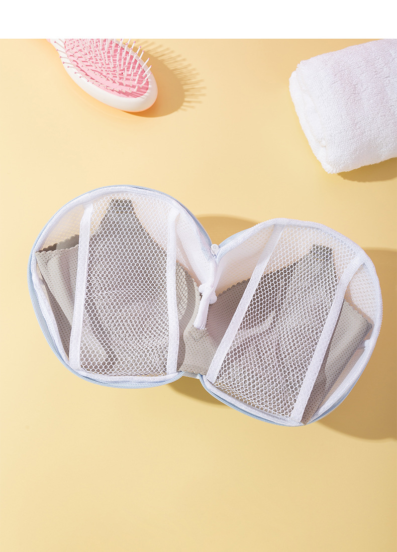 White bra wash bag with dual compartments for lingerie protection