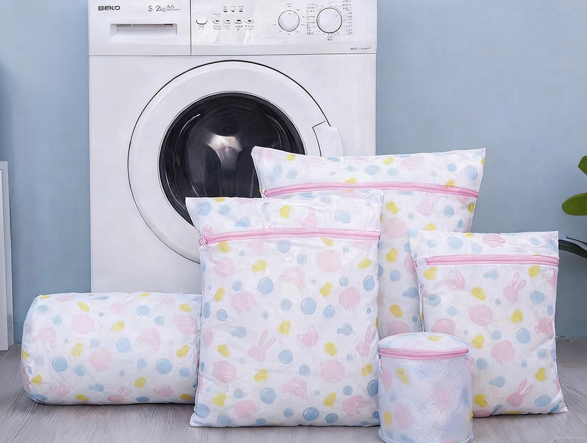 5-piece macaron rabbit print mesh laundry bag set with pink zippers